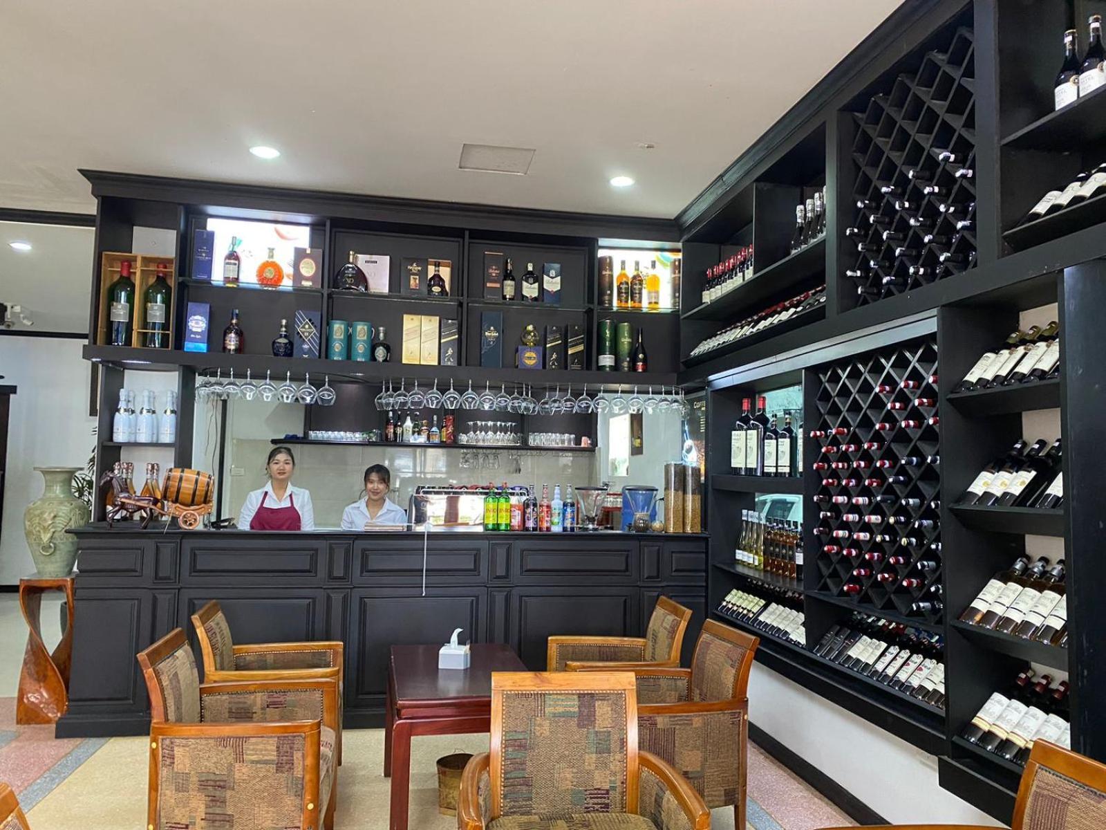 Subinh Hotel And Restaurant Pakse Luaran gambar