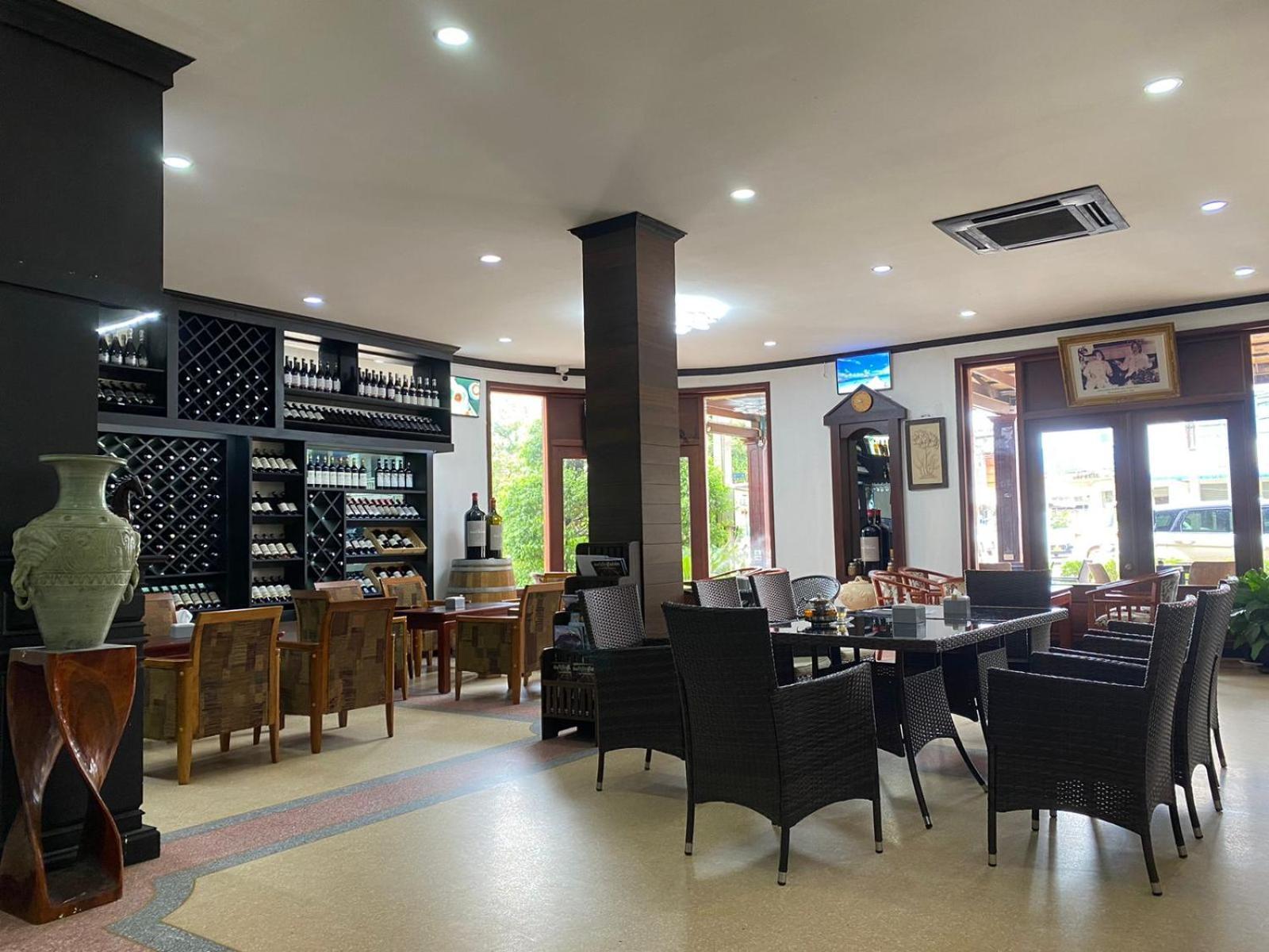Subinh Hotel And Restaurant Pakse Luaran gambar